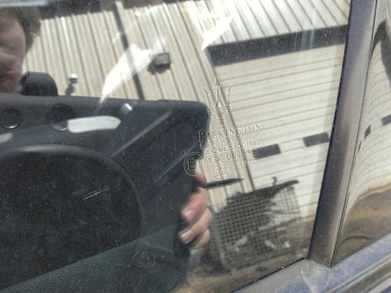 2011 Maserati Quattroporte Front Door Glass/Window