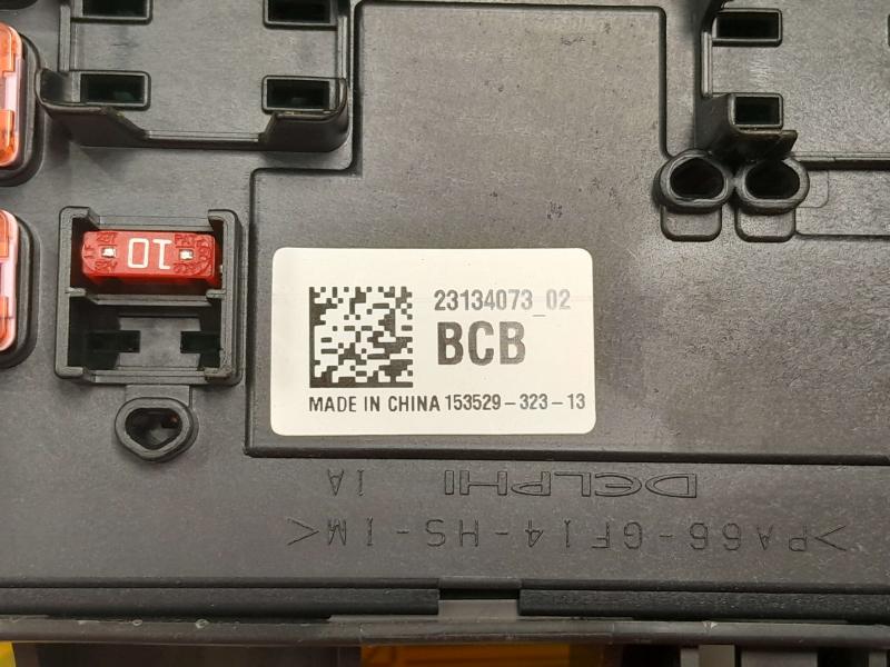 2014-2019 Cadillac ATS Body Wiring Harness Junction Block Assembly 23134073