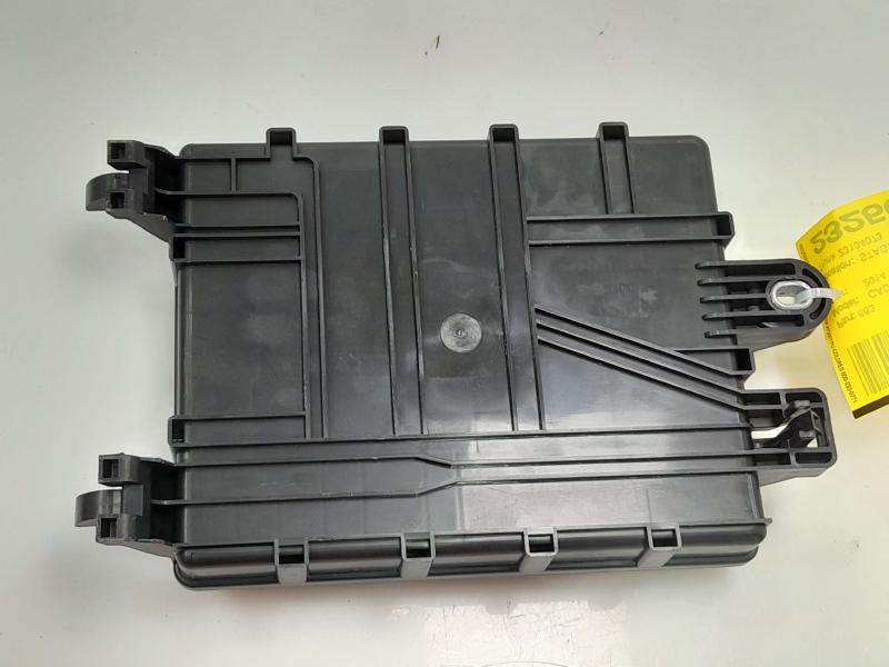 2014-2019 Cadillac ATS Body Wiring Harness Junction Block Assembly 23134073