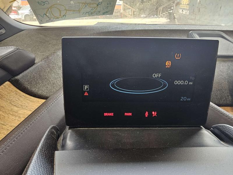 2015 BMW i3 Speedometer
