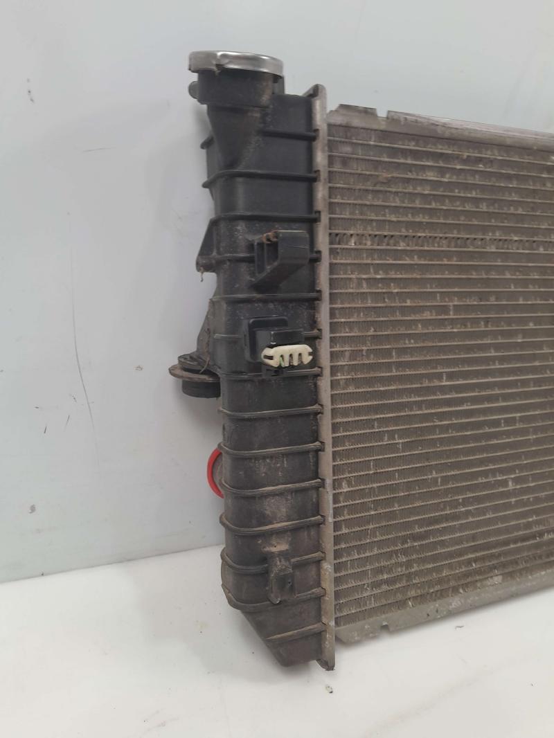 1999 Buick Park Avenue Radiator