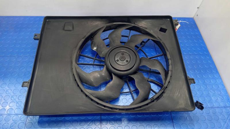 2016-2020 Kia Sorento 3.3L Engine Cooling Fan Assembly Genuine OEM 25380C6600