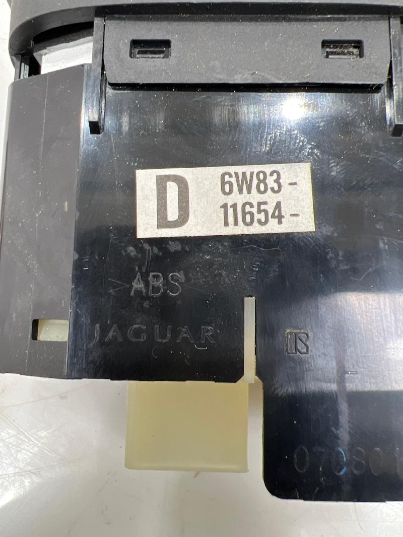 2007 - 2015 Jaguar Switch Bank - Trunk Fogs Fuel Door Rheostat OEM 6W8311654D