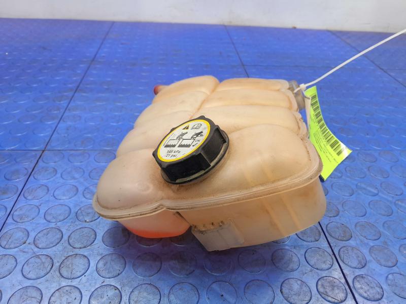 2014 Ford Transit Connect Coolant Recovery Bottle