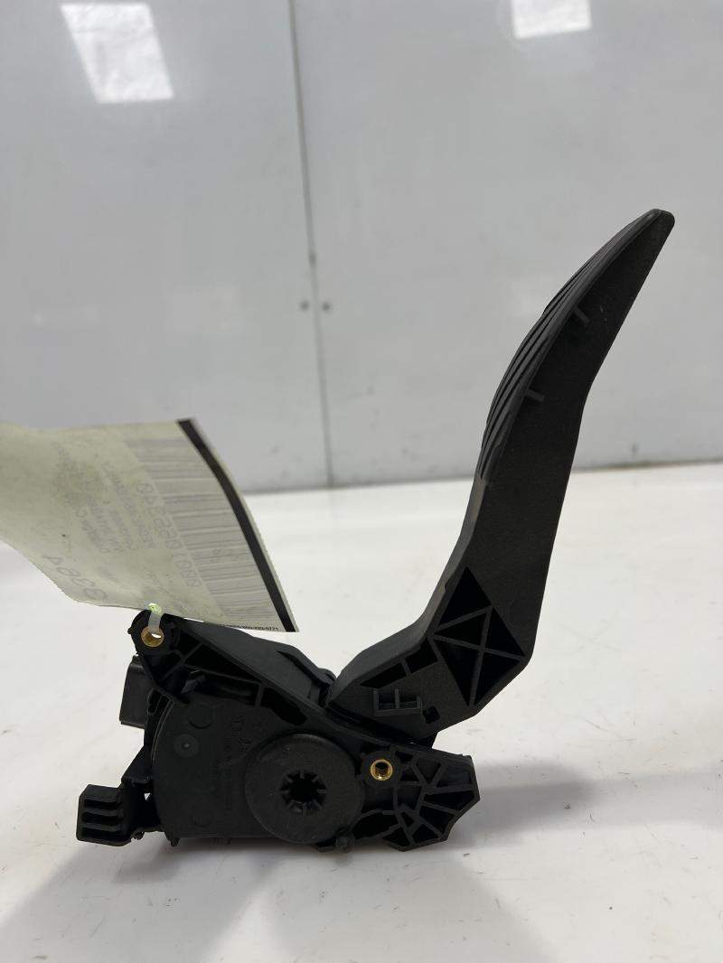 2020 Nissan Sentra Pedal Assembly