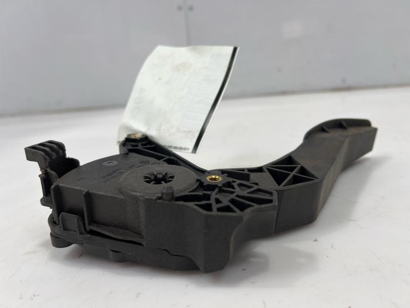 2020 Nissan Sentra Pedal Assembly