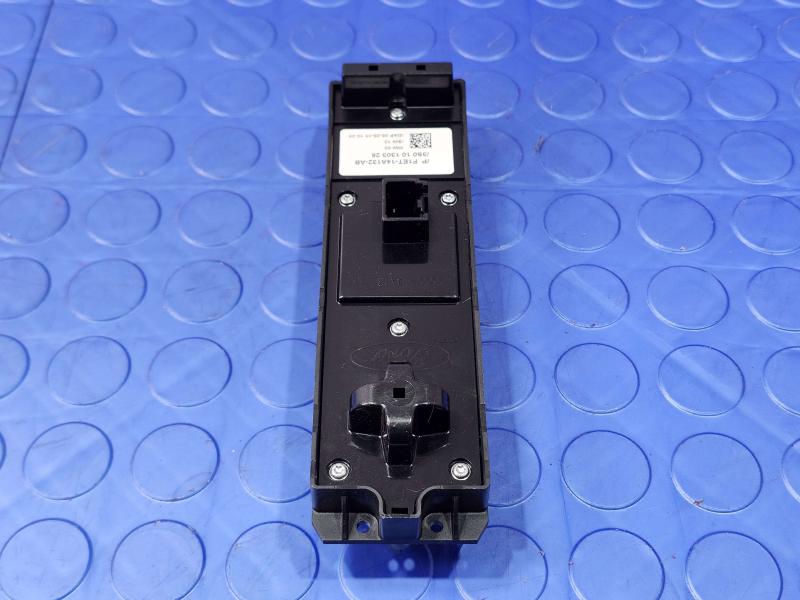 2016 Ford Focus Door Switch Front