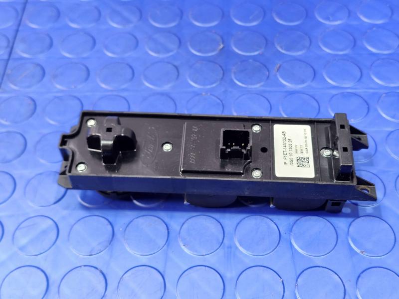 2016 Ford Focus Door Switch Front
