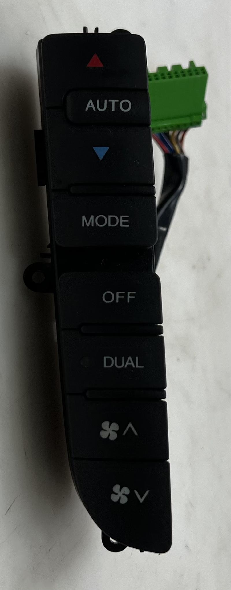 2004 - 2008 Acura TL Temperature Controls LH Driver Side OEM 39053SEPA02