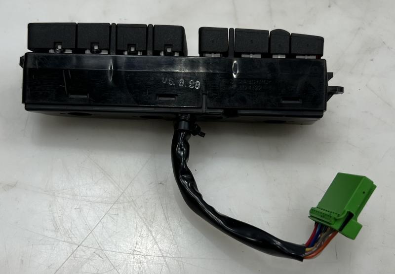 2004 - 2008 Acura TL Temperature Controls LH Driver Side OEM 39053SEPA02