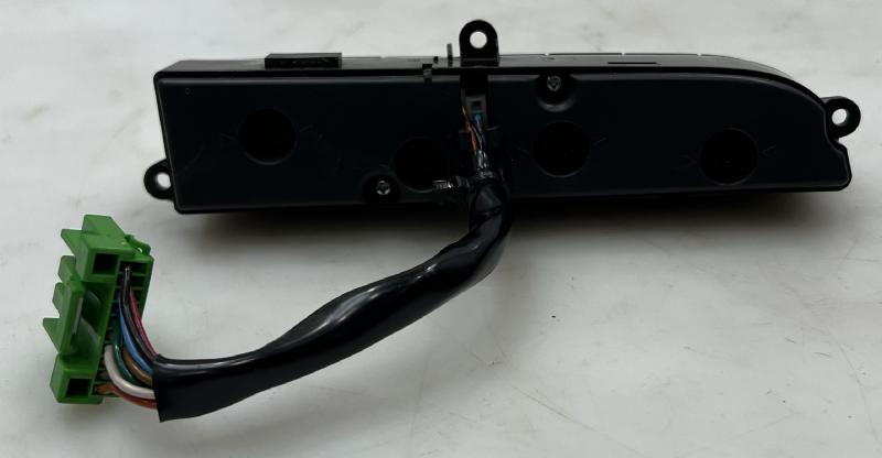 2004 - 2008 Acura TL Temperature Controls LH Driver Side OEM 39053SEPA02
