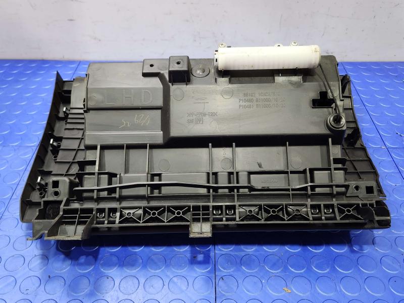 2013 Infiniti FX35 Glove Box