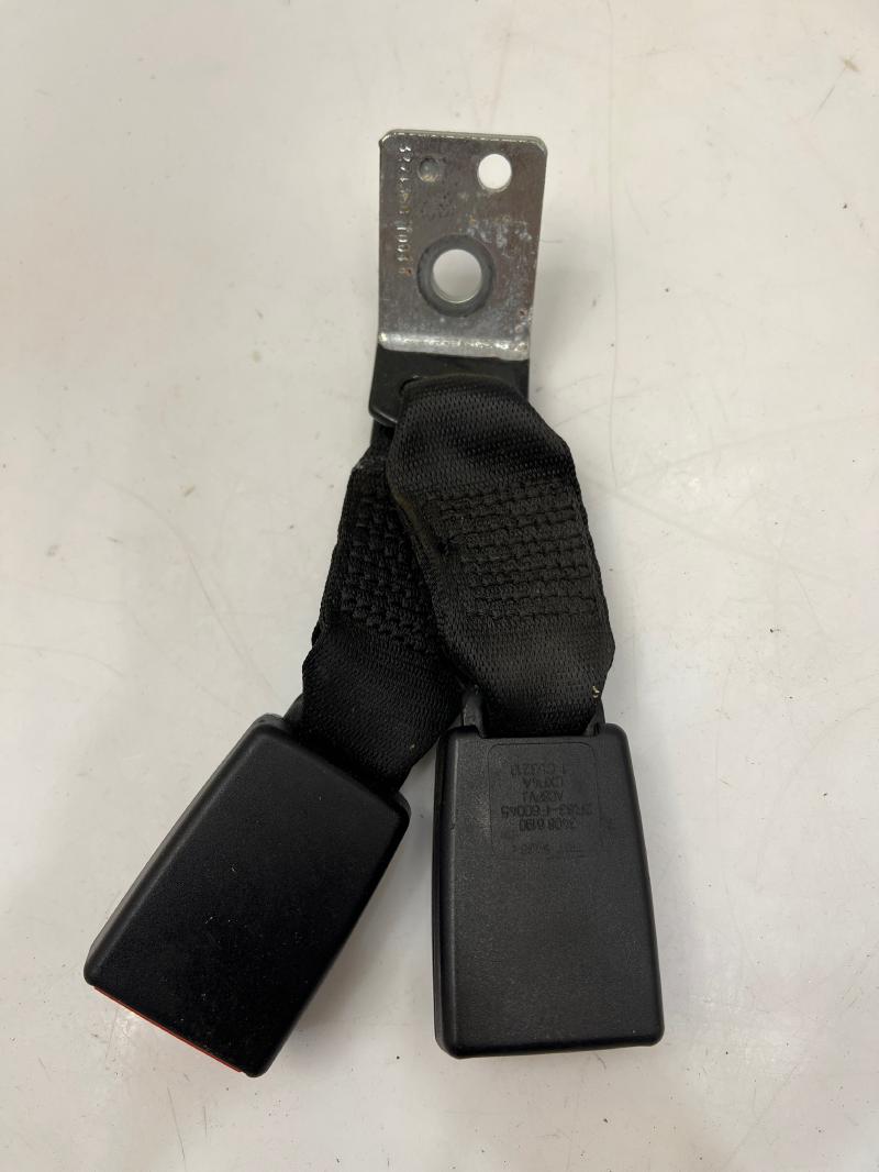 2011 Jaguar XF Rear Seat Belt