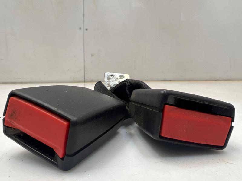 2011 Jaguar XF Rear Seat Belt