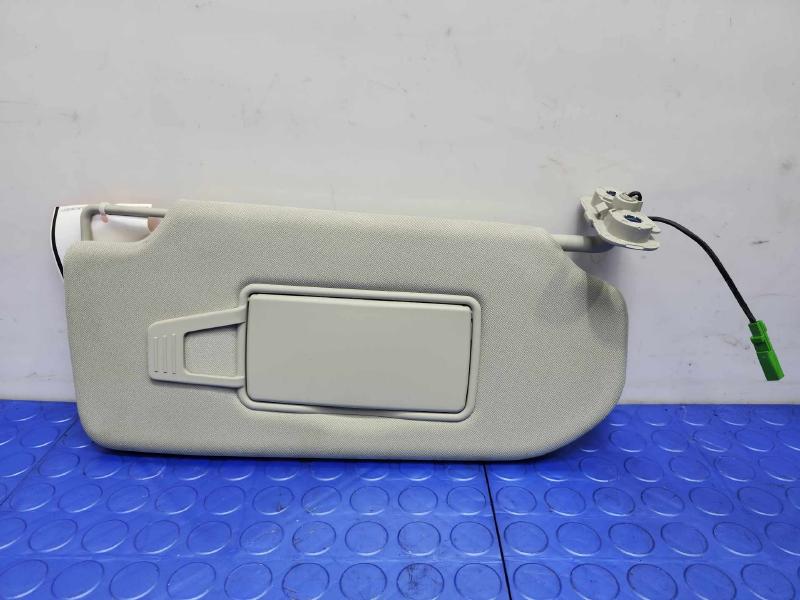 2018 Volvo S90 Sun Visor