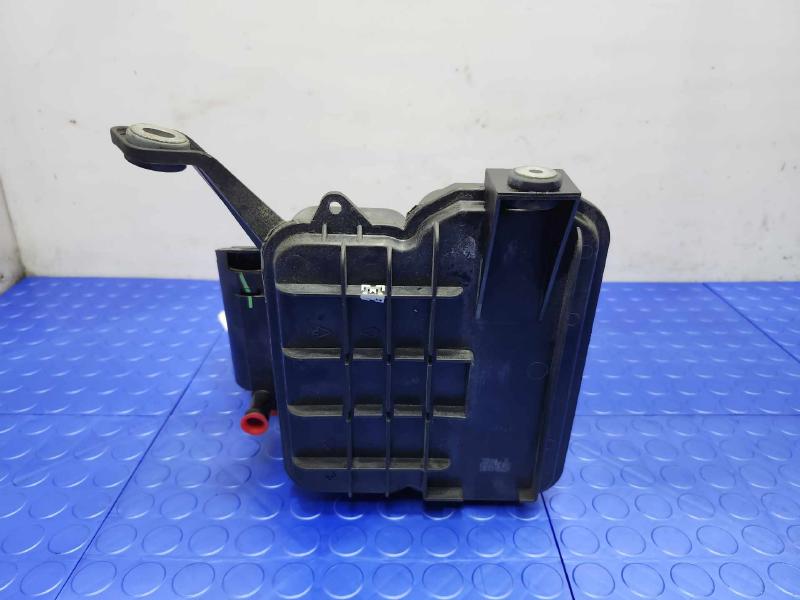 2011 Volkswagen Touareg VR6 3.6L Fuel Vapor Charcoal Canister Assembly OEM 7P0201801B