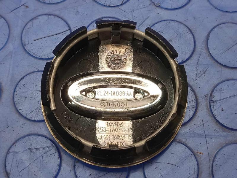 2008 Ford Explorer Center Cap