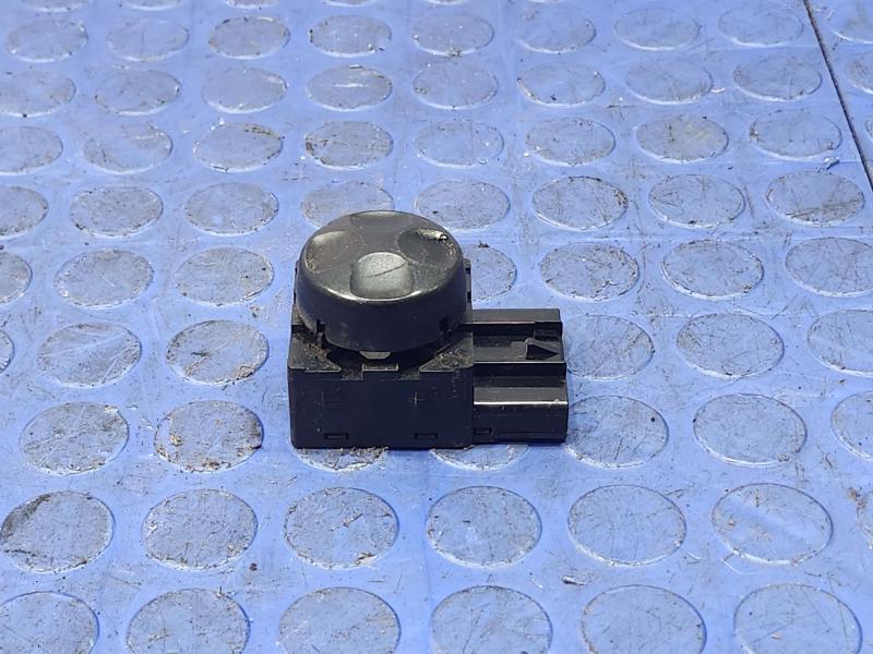 2011-2017 Dodge Durango Front Seat Lumbar Control Switch OEM 56046232AA