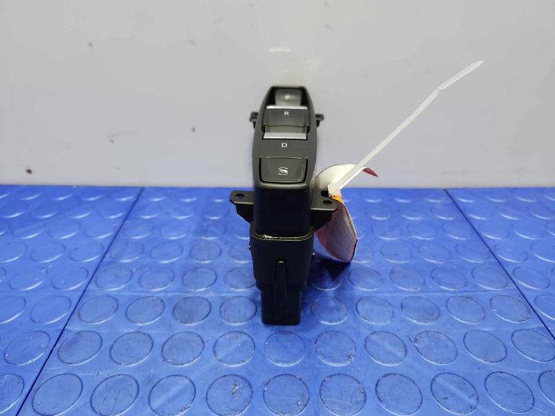 2023 Chevrolet Bolt EUV Floor Shifter
