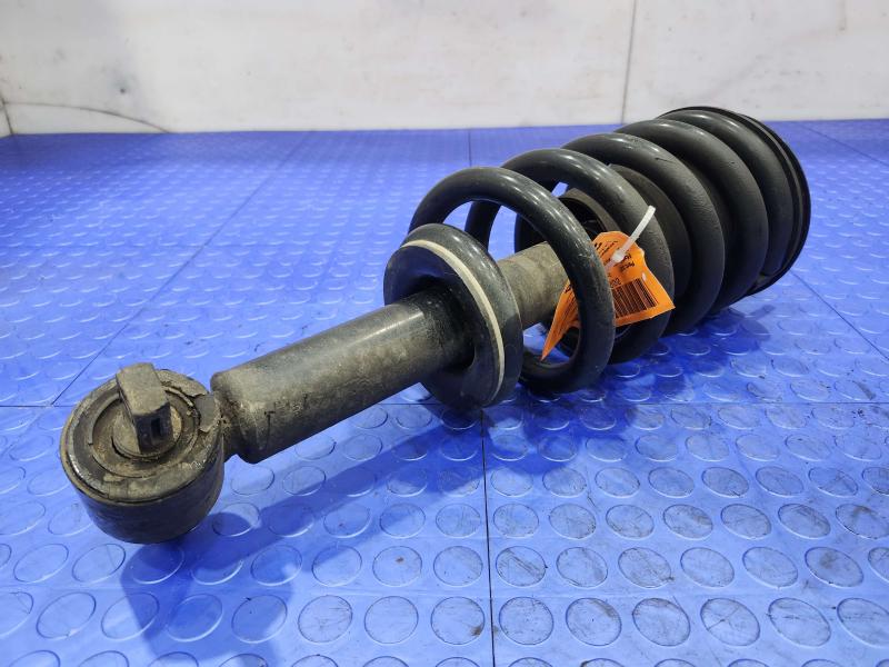 2010 Chevrolet Tahoe Strut Assembly