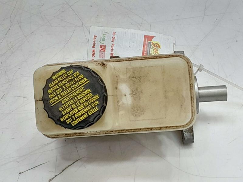 2010 - 2021 Nissan Frontier 4.0L Brake Master Cylinder Assembly OEM 460109BP1A