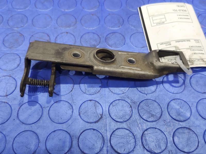2012 Mercedes Sprinter Hood Latch