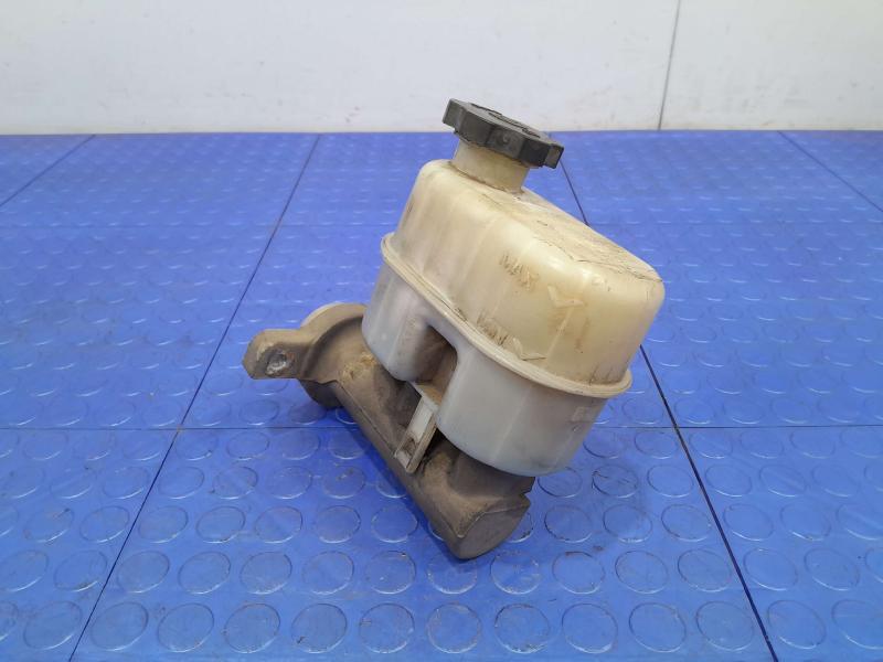 2013 Cadillac Escalade Master Cylinder