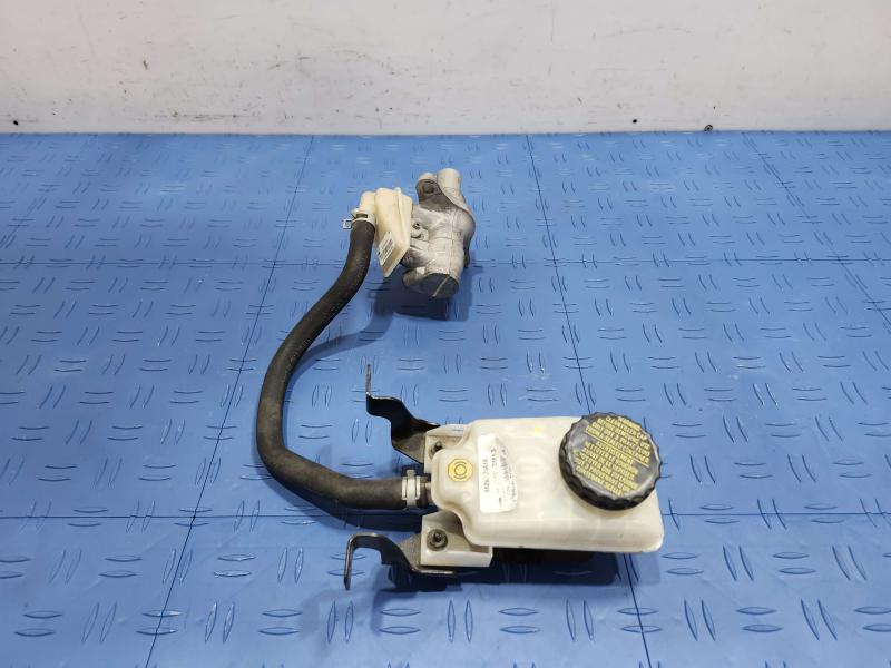 2014 Infiniti QX60 Master Cylinder
