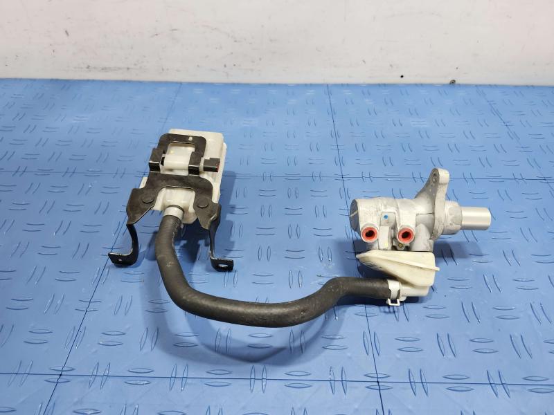 2014 Infiniti QX60 Master Cylinder