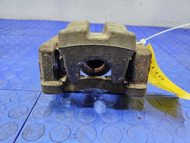 2015 Toyota Camry Caliper