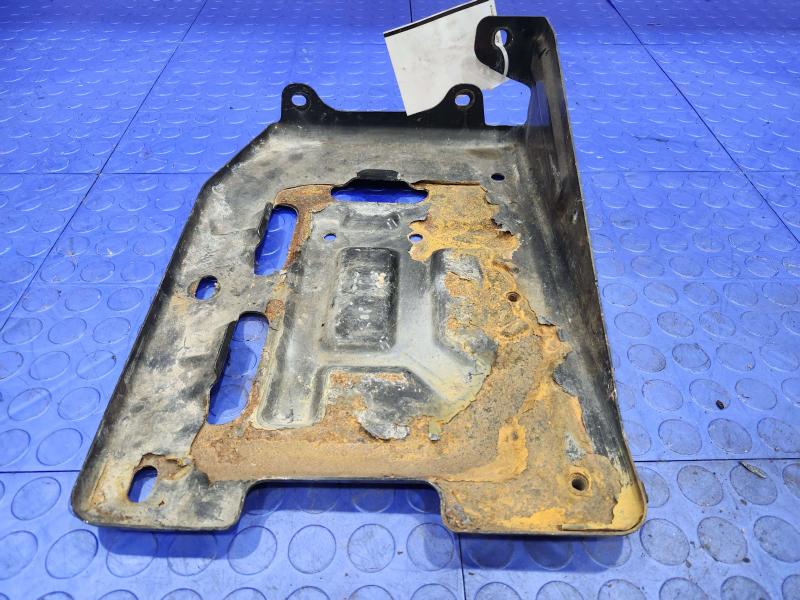 2010 Chevrolet Tahoe Battery Tray
