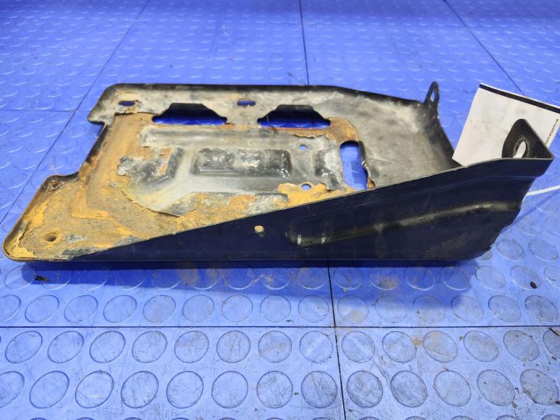 2010 Chevrolet Tahoe Battery Tray