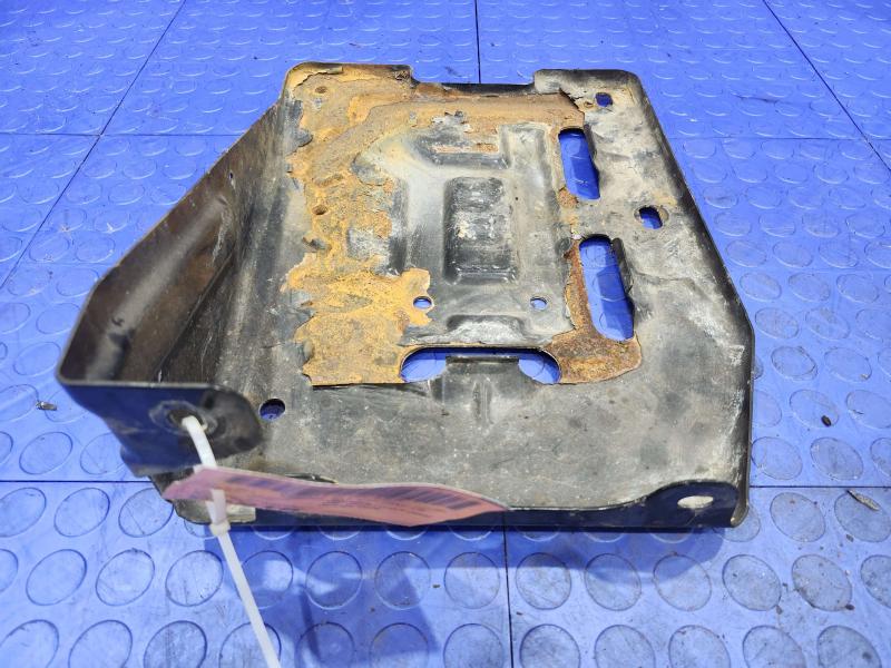 2010 Chevrolet Tahoe Battery Tray
