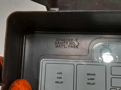 1995 Chevrolet Suburban Engine Fuse Box