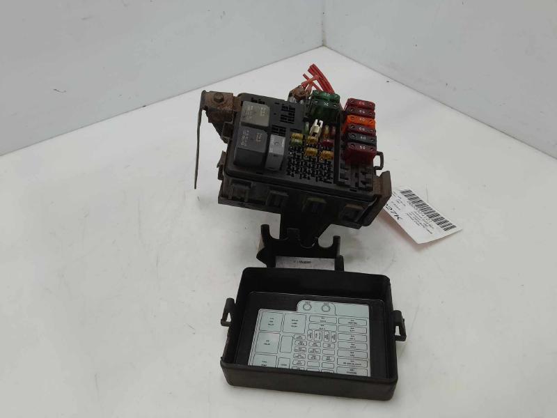 1995 Chevrolet Suburban Engine Fuse Box