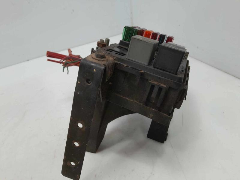 1995 Chevrolet Suburban Engine Fuse Box