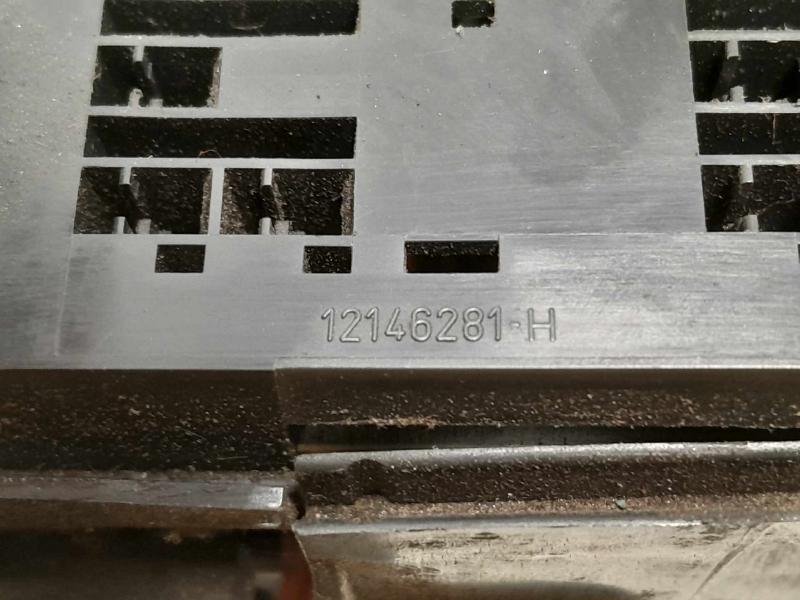 1995 Chevrolet Suburban Engine Fuse Box