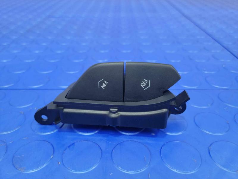2017 Chevrolet Camaro Combination Switch