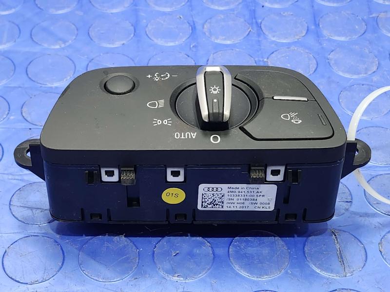 2018 Audi A4 Headlight Switch (Dash Mtd)