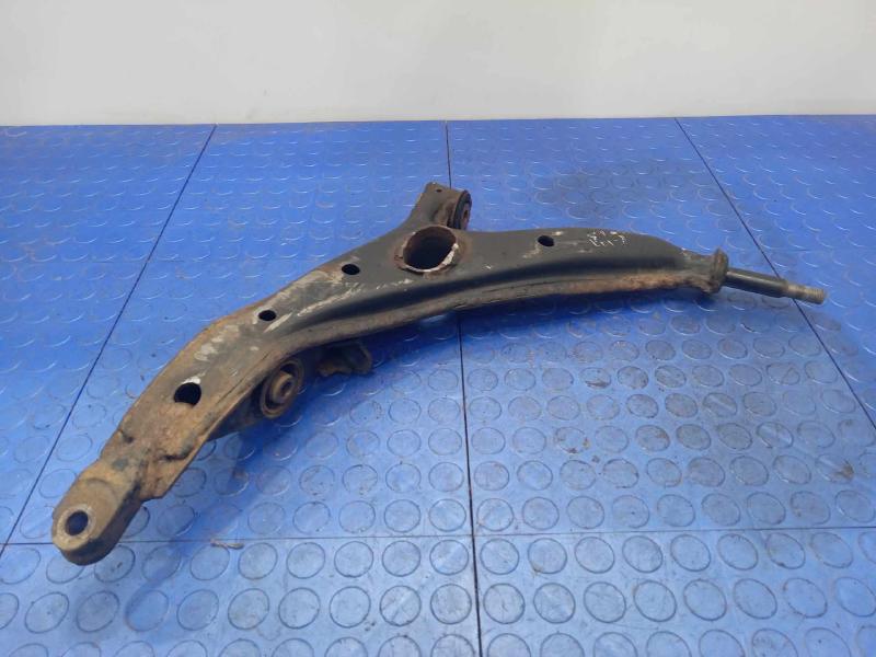 2001 Honda CR-V Lower Control Arm Front