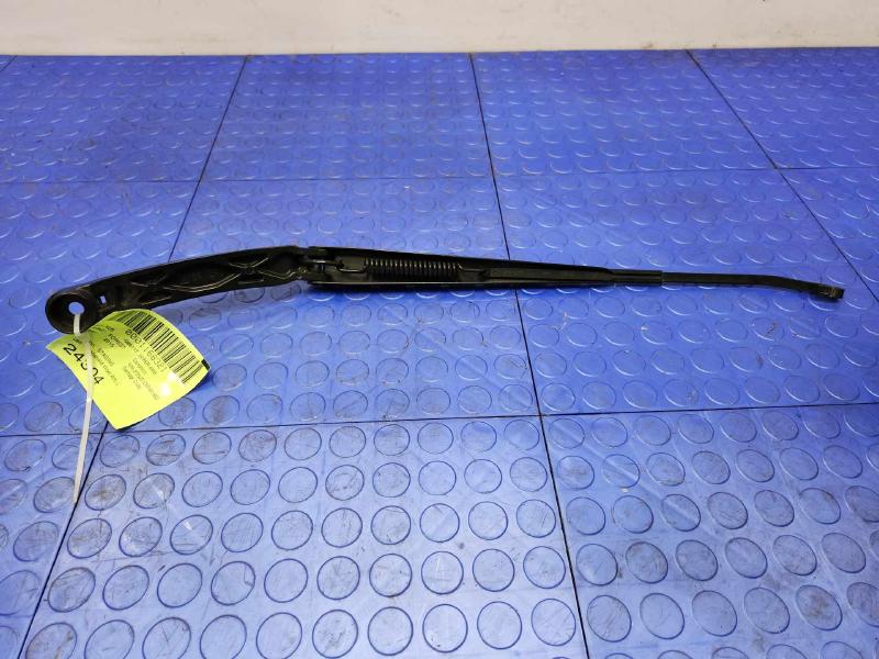 2015 Subaru Forester Wiper Arm