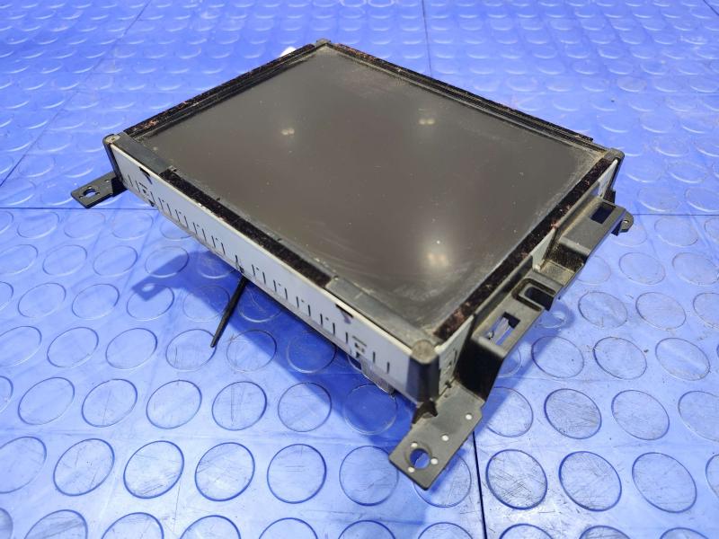 2017 Chrysler 200 8.4" Radio Receiver Display Screen Assembly w/o Navigation OEM 68270680AE