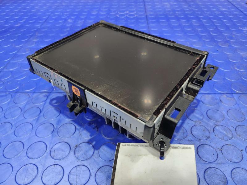 2017 Chrysler 200 8.4" Radio Receiver Display Screen Assembly w/o Navigation OEM 68270680AE