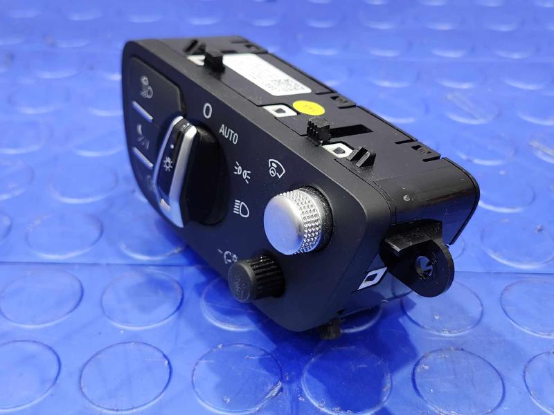 2017 Audi Q7 Headlight Switch (Dash Mtd)