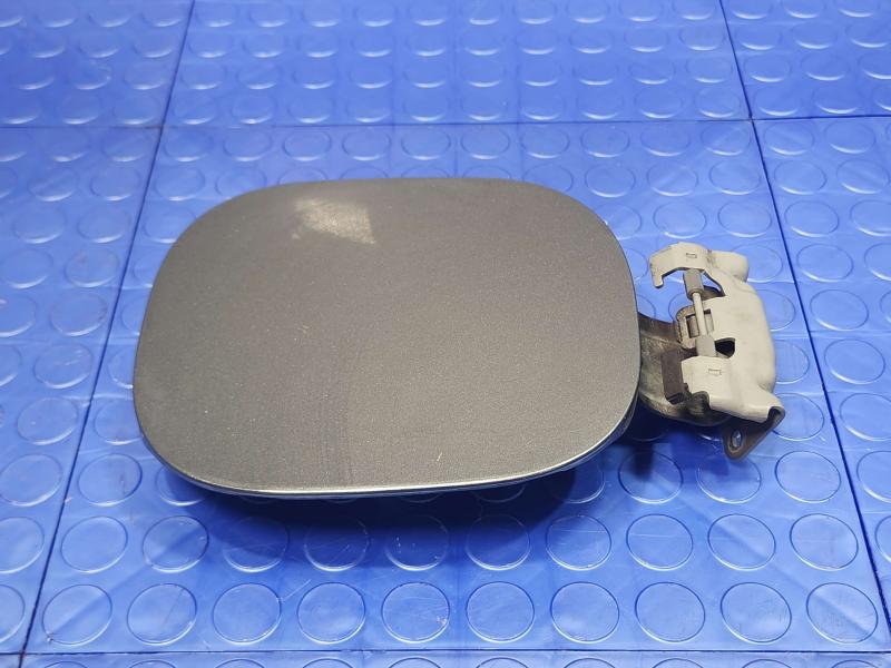 2013 Infiniti FX35 Fuel Tank Door