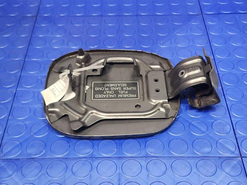 2013 Infiniti FX35 Fuel Tank Door
