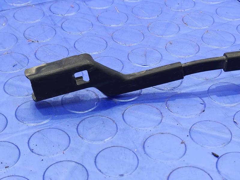 2014 Volkswagen Beetle Wiper Arm