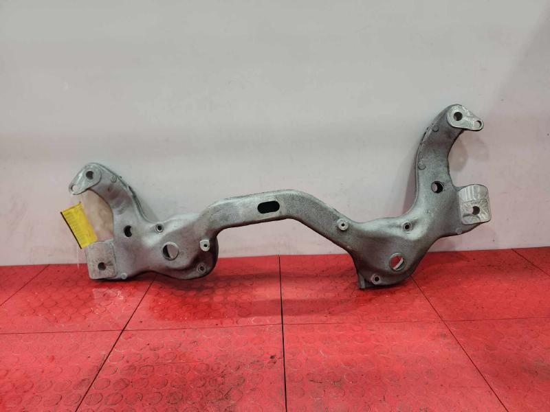 2004 Porsche Cayenne Crossmember/Cradle/Undercarria
