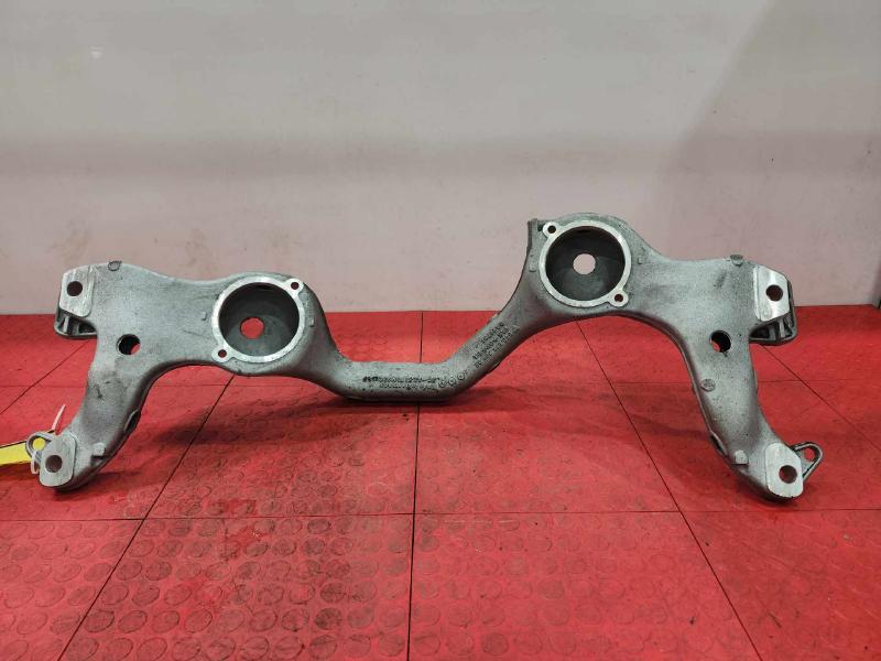 2004 Porsche Cayenne Crossmember/Cradle/Undercarria