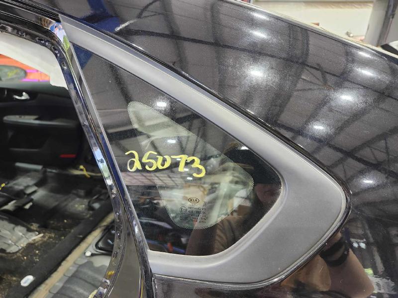 2019 Kia Forte Quarter Glass/Window